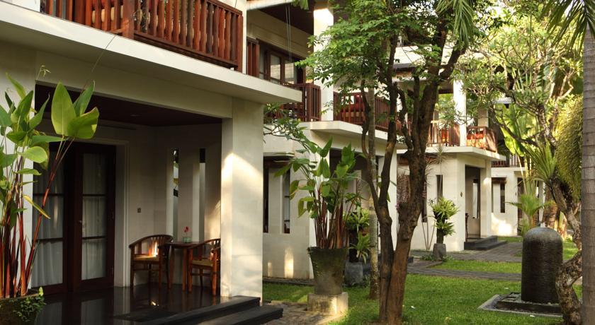 Griya Santrian A And Hotel 4*