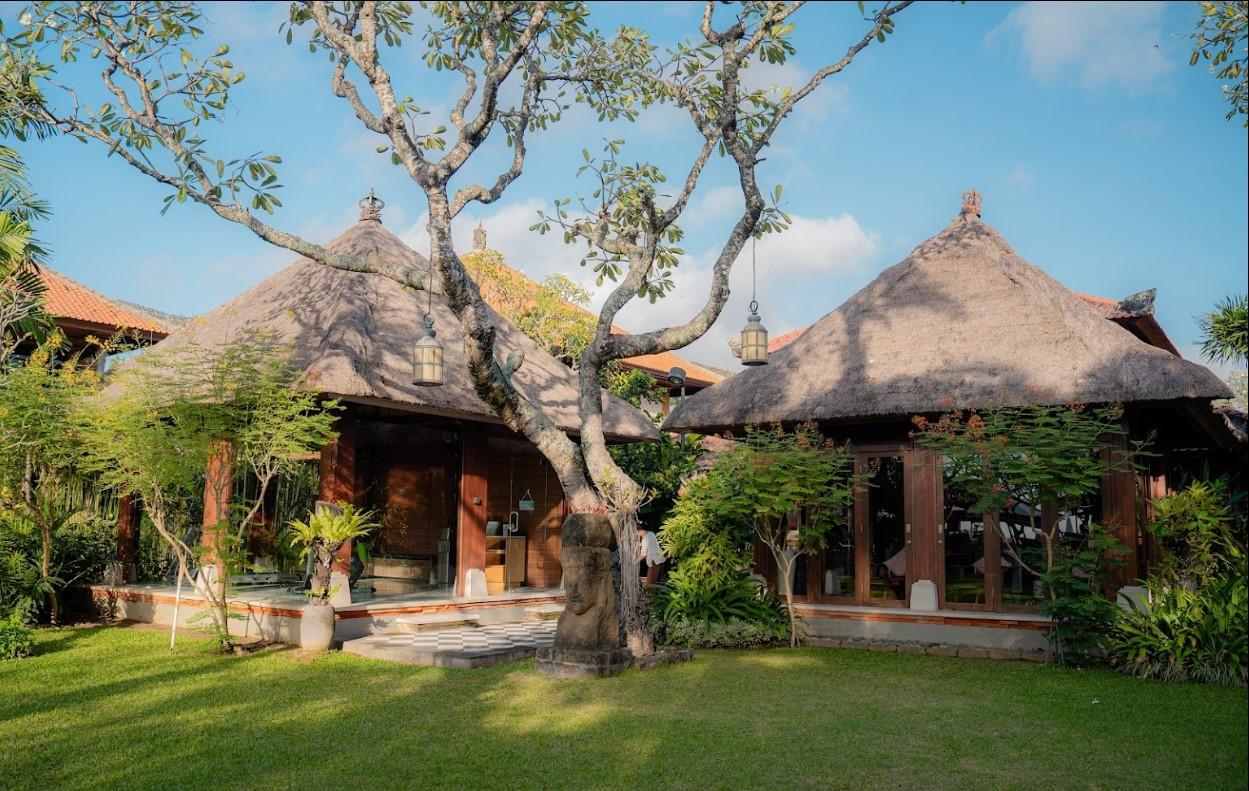 Griya Santrian A And Hotel Sanur (Bali)