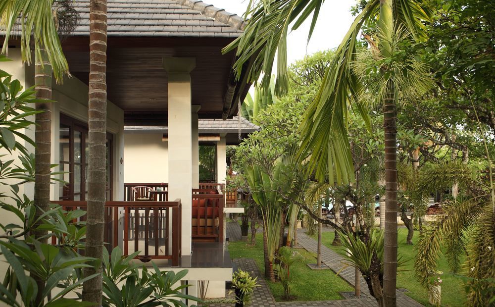 Griya Santrian A And Hotel Sanur (Bali)