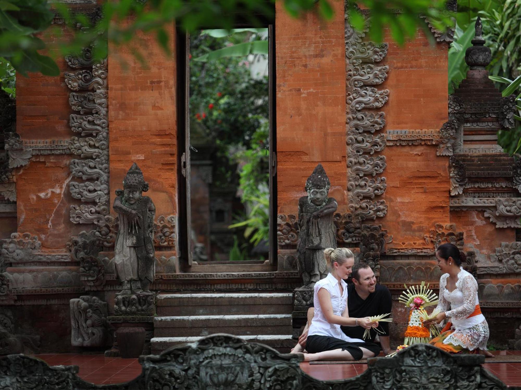Hotel Griya Santrian A And
